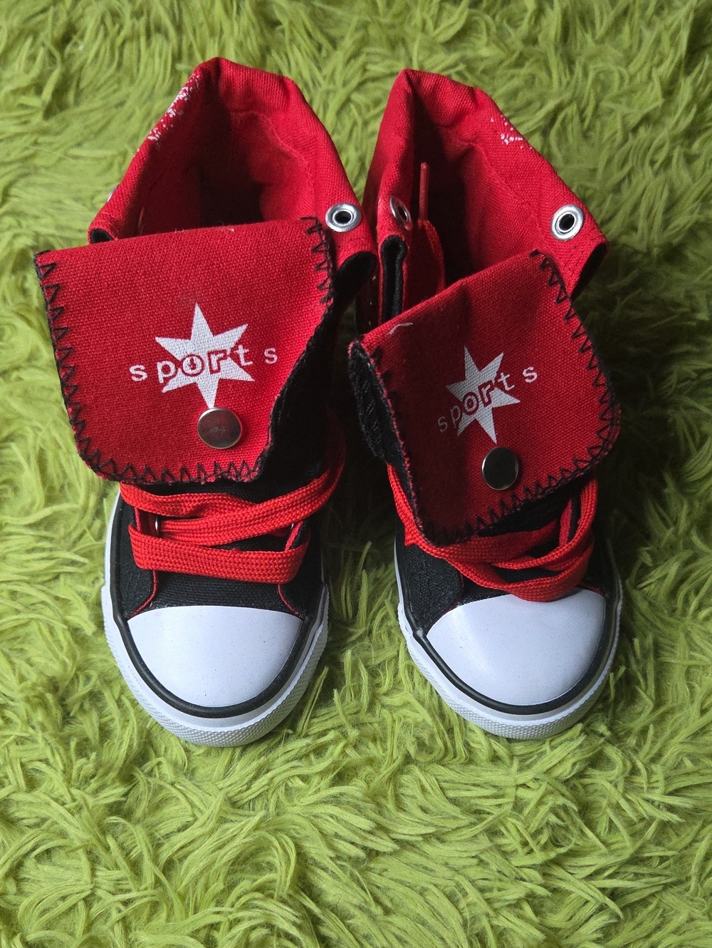 Collection B Red and Black Kids High-Top Sneakers with Fold-Over Star Flap